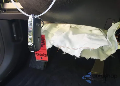 2023 Kia Sorento Sx z USA, uszkodzony, nr VIN 5XYRK4LF5PG223339